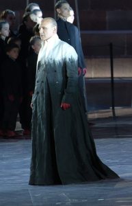 Opera Festival - Foto Angelo Villari allegata alla critica allo spettacolo"