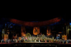"Kainós® Magazine: Carmen al 100° Arena Opera Festival - foto di scena nella critica alla prima"